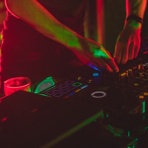 DJ小瑞 2013年2月本色时尚HOUSE车载首张跳舞专辑
